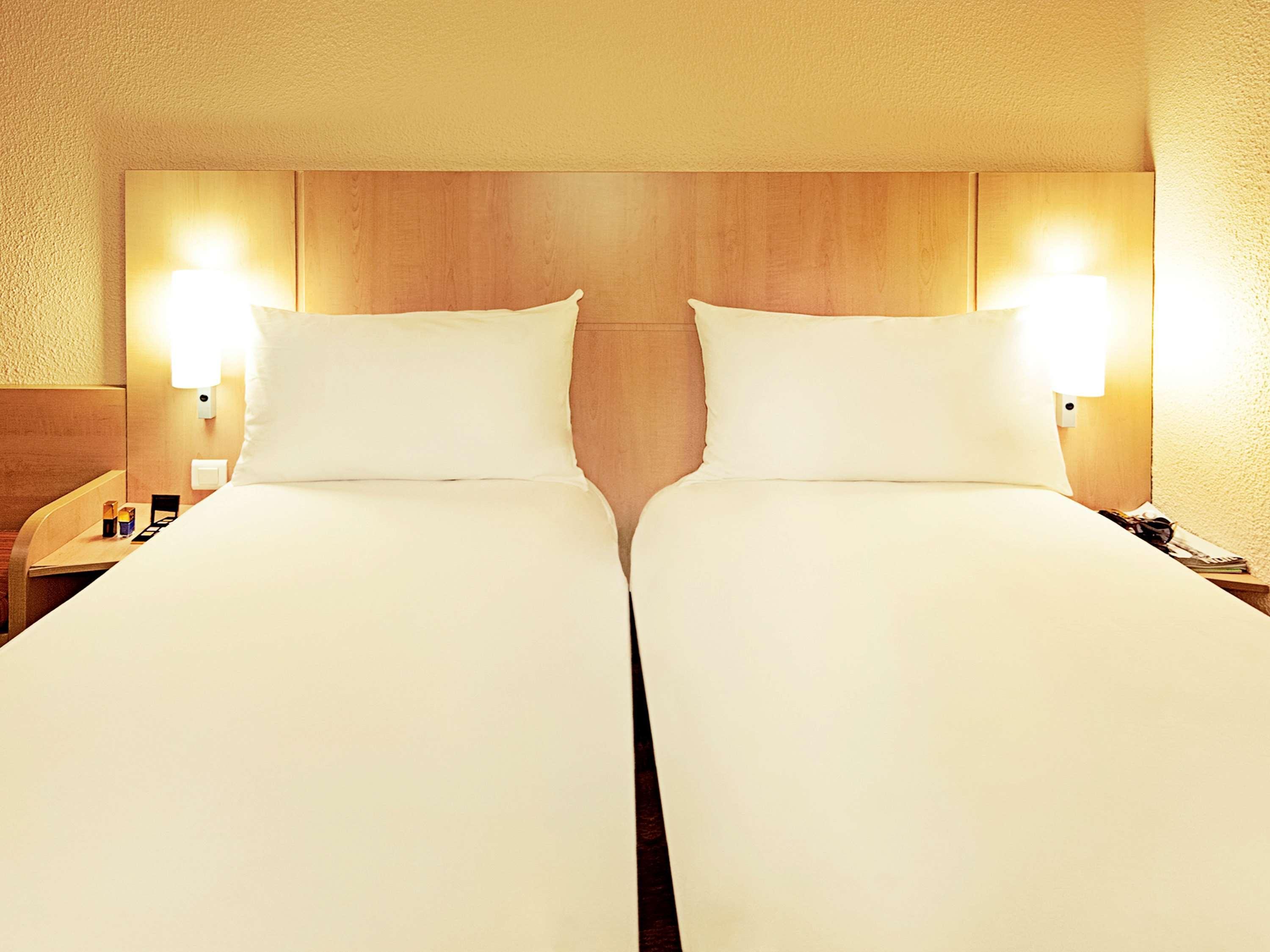 Hotel La Valentine Porte D'aubagne 3*
